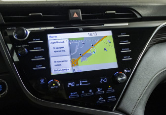 Подержанный автомобиль Toyota Camry Sedan 2018 года (18 фото)