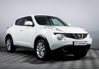 Подержанный автомобиль Nissan Juke 2011 года (3 фото)