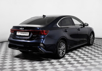 Подержанный автомобиль Kia Cerato Sedan 2021 года (5 фото)