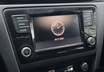 Подержанный автомобиль Skoda Rapid Liftback 2017 года (13 фото)