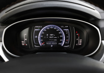 Подержанный автомобиль Geely Atlas 2018 года (12 фото)