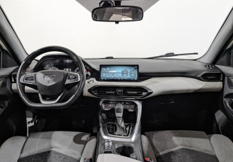 Подержанный автомобиль Kaiyi E5 2024 года (14 фото)