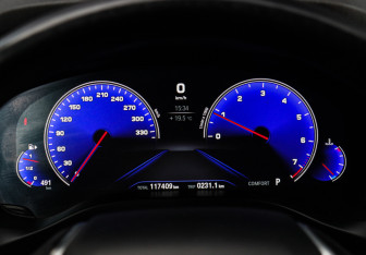 Подержанный автомобиль BMW X3 2019 года (24 фото)