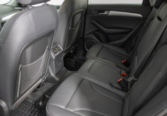 Подержанный автомобиль Audi Q5 2015 года (11 фото)