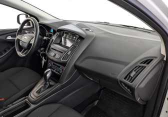 Подержанный автомобиль Ford Focus Wagon 2019 года (13 фото)