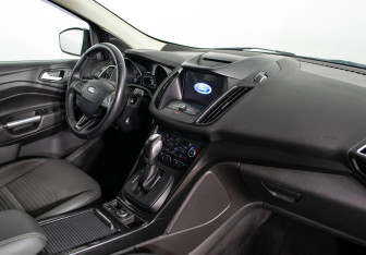 Подержанный автомобиль Ford Kuga 2018 года (7 фото)