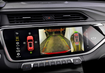 Подержанный автомобиль Geely Atlas Pro 2024 года (26 фото)
