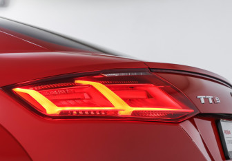 Подержанный автомобиль Audi TTS Coupe 2015 года (22 фото)
