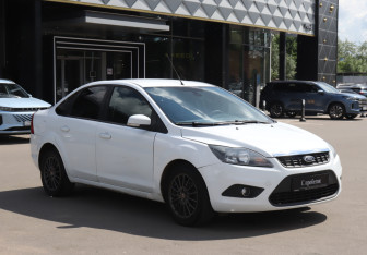 Подержанный автомобиль Ford Focus Sedan 2008 года (3 фото)