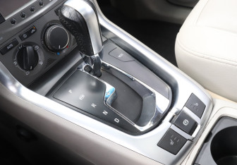 Подержанный автомобиль Opel Antara 2013 года (14 фото)