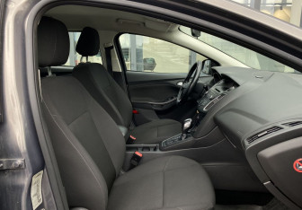 Подержанный автомобиль Ford Focus Wagon 2017 года (18 фото)