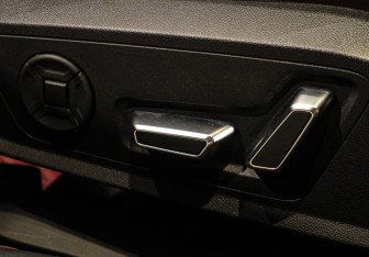 Подержанный автомобиль Audi A6 Sedan 2024 года (16 фото)