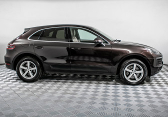 Подержанный автомобиль Porsche Macan 2017 года (4 фото)