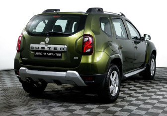 Подержанный автомобиль Renault Duster 2015 года (5 фото)