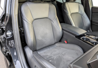 Подержанный автомобиль Toyota Camry Sedan 2024 года (24 фото)