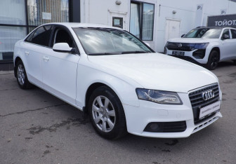 Подержанный автомобиль Audi A4 Sedan 2009 года (3 фото)