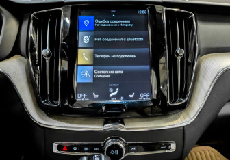 Подержанный автомобиль Volvo XC60 2018 года (15 фото)