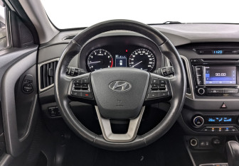 Подержанный автомобиль Hyundai Creta 2018 года (22 фото)
