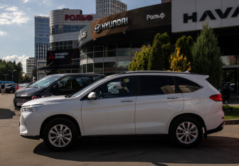 Подержанный автомобиль Haval M6 2024 года (6 фото)