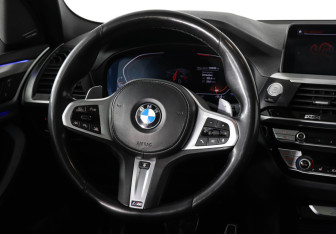 Подержанный автомобиль BMW X3 2020 года (15 фото)