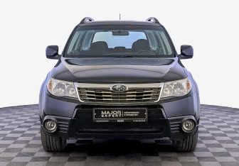 Подержанный автомобиль Subaru Forester Suv 2010 года (2 фото)