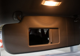 Подержанный автомобиль Volkswagen Polo Hatchback 2011 года (19 фото)