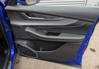 Подержанный автомобиль Exeed LX 2022 года (24 фото)