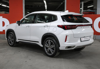 Подержанный автомобиль Exeed LX 2022 года (7 фото)