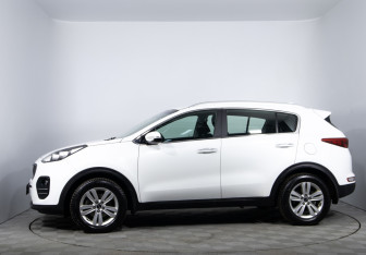 Подержанный автомобиль Kia Sportage 2018 года (8 фото)
