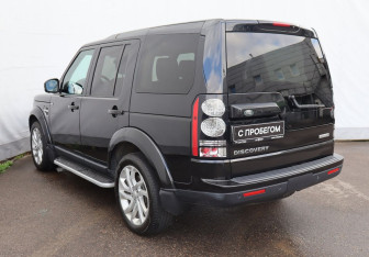 Подержанный автомобиль Land Rover Discovery 2014 года (6 фото)