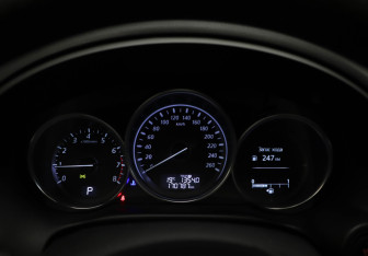 Подержанный автомобиль Mazda CX-5 2012 года (15 фото)