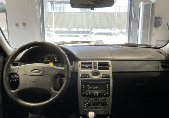 Подержанный автомобиль LADA (ВАЗ) Priora Sedan 2012 года (9 фото)