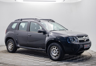 Подержанный автомобиль Renault Duster 2015 года (7 фото)