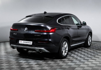 Подержанный автомобиль BMW X4 2019 года (5 фото)