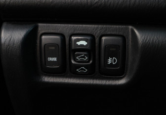 Подержанный автомобиль Acura MDX 2002 года (20 фото)