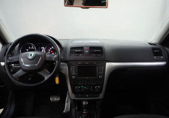 Подержанный автомобиль Skoda Yeti 2013 года (9 фото)