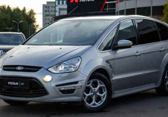 Подержанный автомобиль Ford S-MAX 2011 года (20 фото)