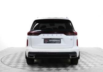 Подержанный автомобиль Exeed VX 2022 года (6 фото)