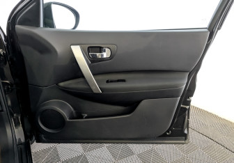 Подержанный автомобиль Nissan Qashqai 2013 года (24 фото)