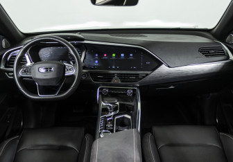 Подержанный автомобиль Geely Tugella 2022 года (15 фото)