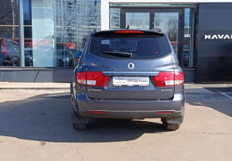 Подержанный автомобиль SsangYong Kyron 2014 года (6 фото)