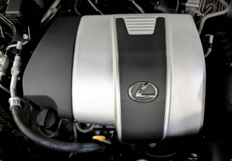 Подержанный автомобиль Lexus RX 2018 года (9 фото)