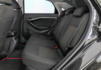 Подержанный автомобиль LADA (ВАЗ) Vesta Sedan 2016 года (18 фото)