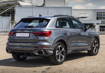Подержанный автомобиль Audi Q3 2024 года (5 фото)