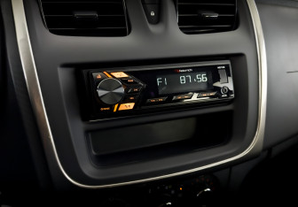 Подержанный автомобиль Renault Logan Sedan 2021 года (25 фото)