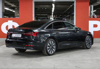 Подержанный автомобиль Audi A6 Sedan 2019 года (5 фото)