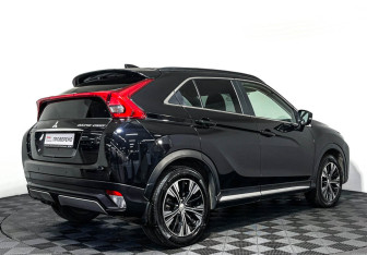 Подержанный автомобиль Mitsubishi Eclipse Cross 2019 года (5 фото)