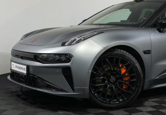 Подержанный автомобиль Zeekr 001 2024 года (21 фото)