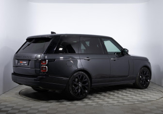Подержанный автомобиль Land Rover Range Rover 2021 года (5 фото)