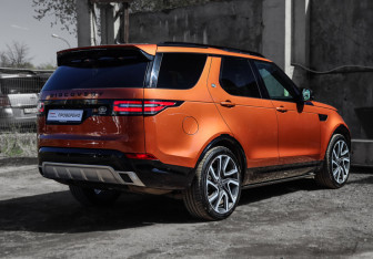 Подержанный автомобиль Land Rover Discovery 2018 года (4 фото)